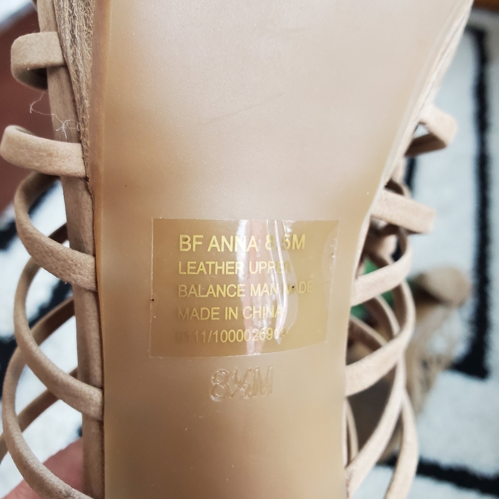 B Makowsky woven platform sandals - Picture 8 of 11
